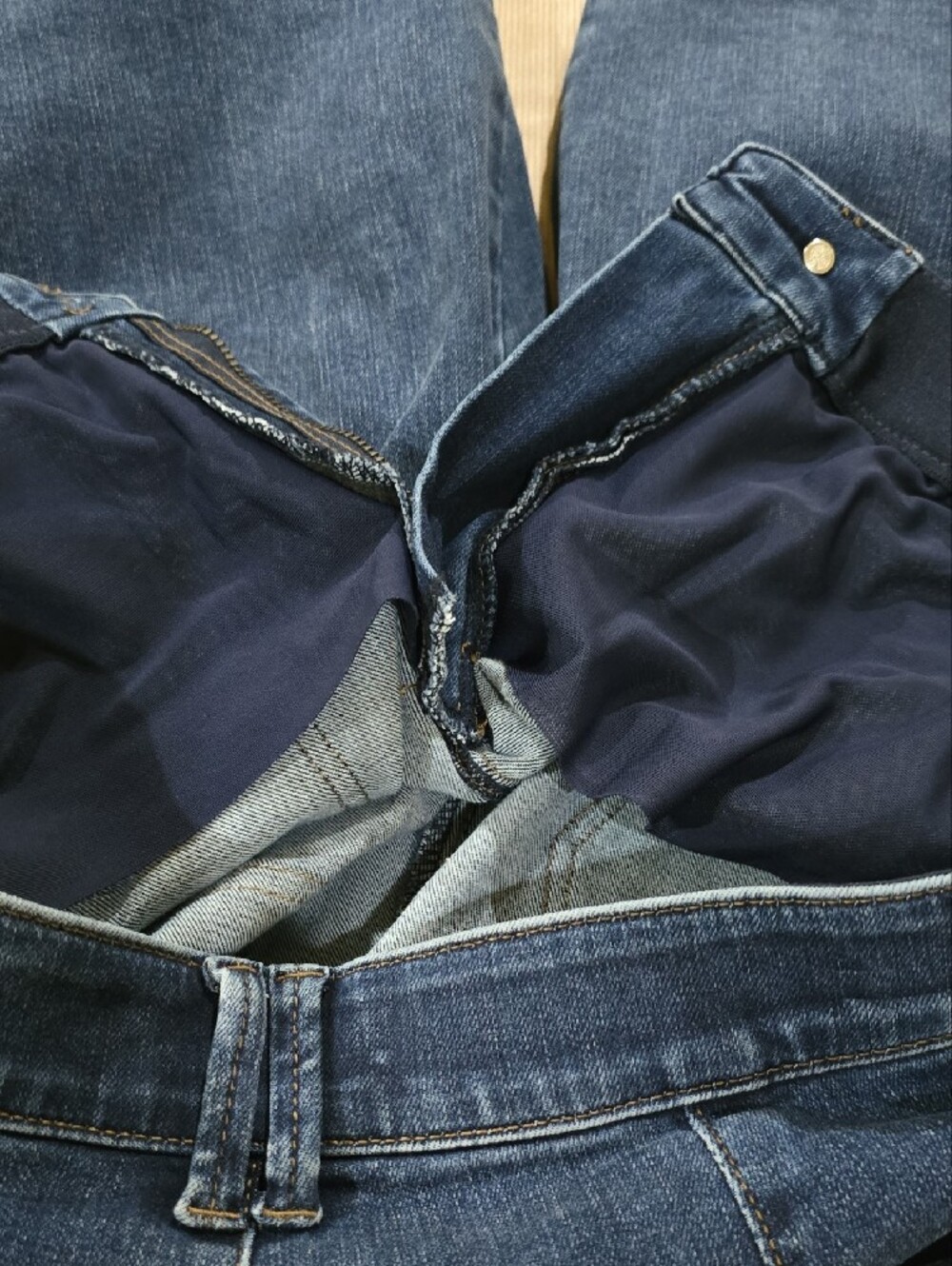 NWOT-Democracy Women's Dark Blue Relaxed Denim Crops - Picture 6 of 8